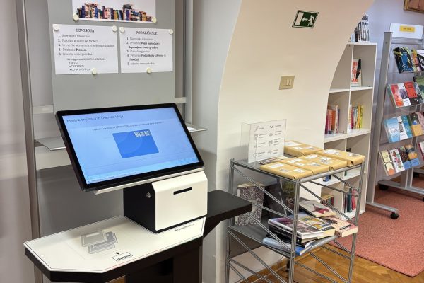 Novost v idrijski knjižnici: KNJIGOMAT